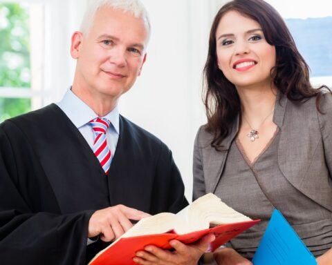 What Is a Paralegal, Lawforeverything